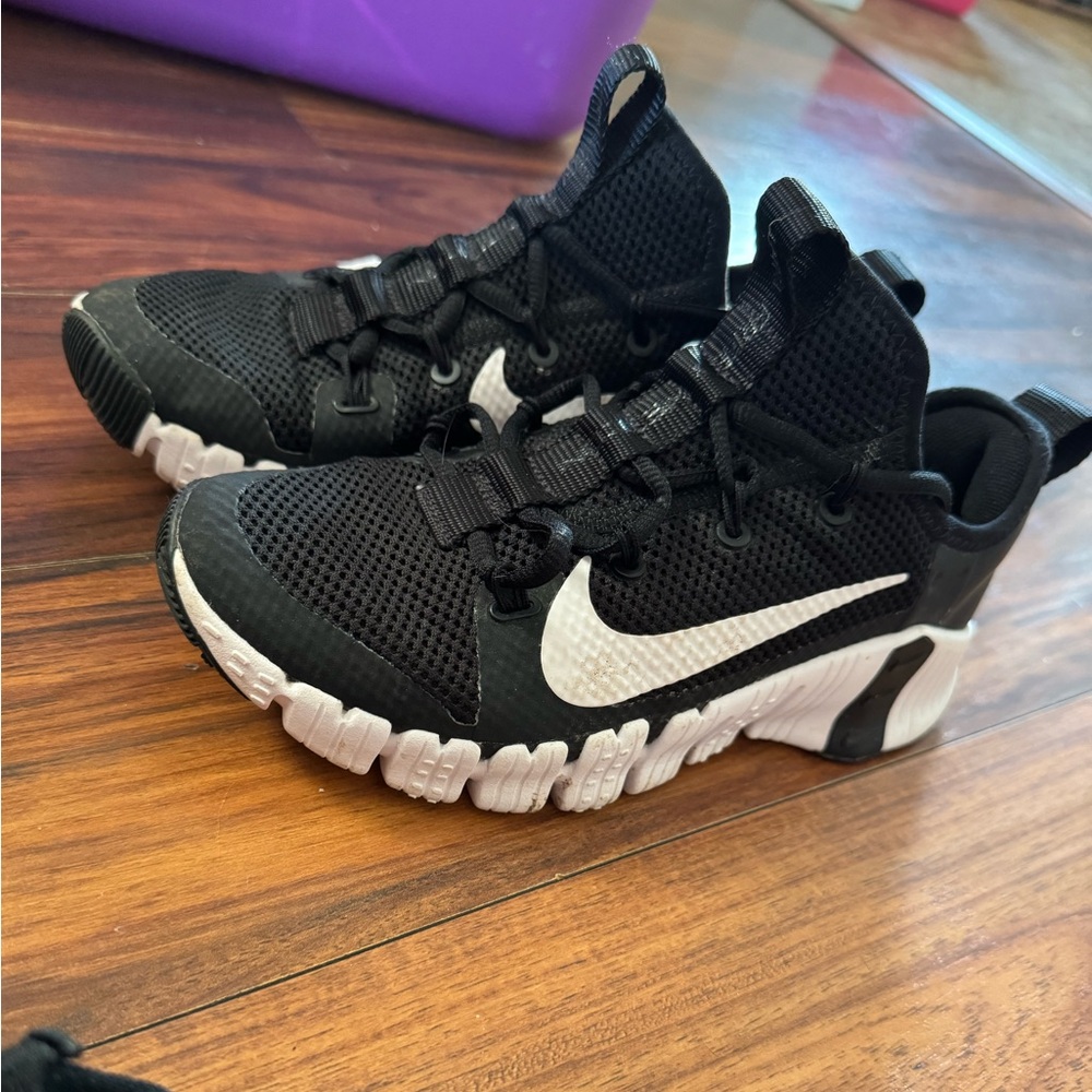 Nike Black and White Athletic Shoes
